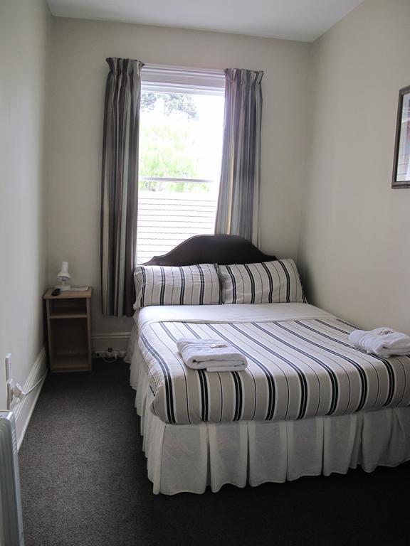 Dorset House Backpackers Pansiyon Christchurch Oda fotoğraf