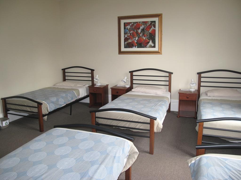Dorset House Backpackers Pansiyon Christchurch Oda fotoğraf