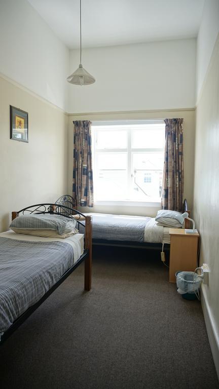 Dorset House Backpackers Pansiyon Christchurch Dış mekan fotoğraf
