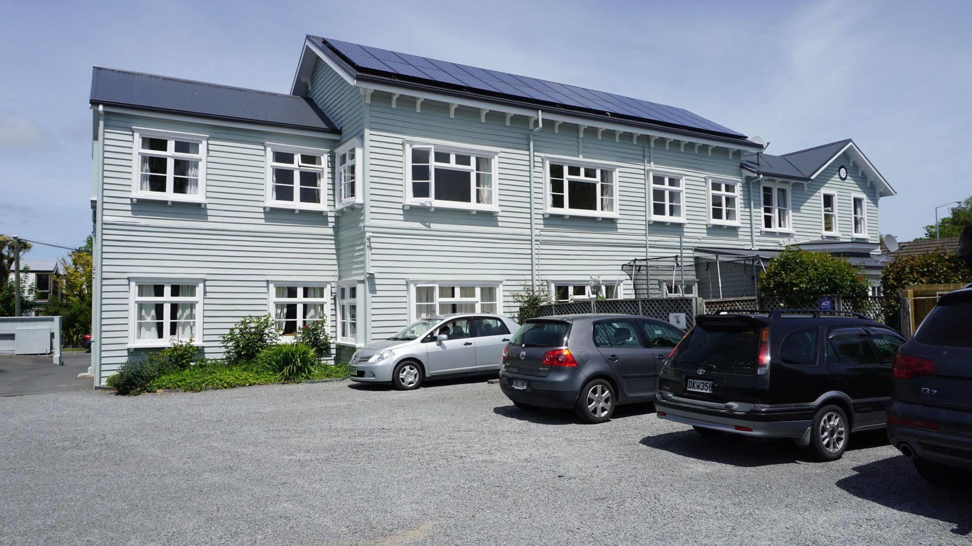 Dorset House Backpackers Pansiyon Christchurch Dış mekan fotoğraf