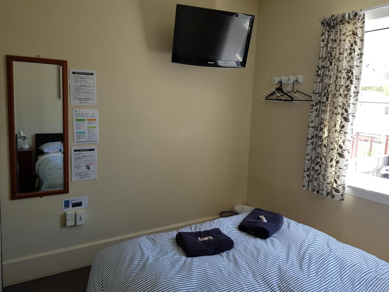 Dorset House Backpackers Pansiyon Christchurch Dış mekan fotoğraf