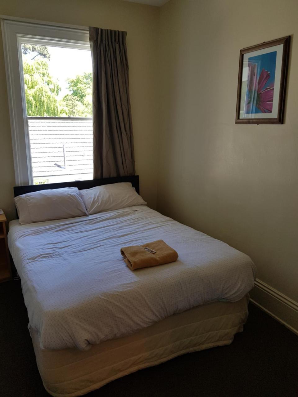 Dorset House Backpackers Pansiyon Christchurch Dış mekan fotoğraf