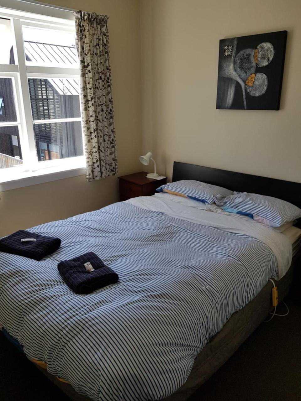 Dorset House Backpackers Pansiyon Christchurch Dış mekan fotoğraf
