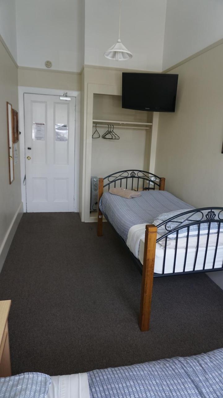 Dorset House Backpackers Pansiyon Christchurch Dış mekan fotoğraf