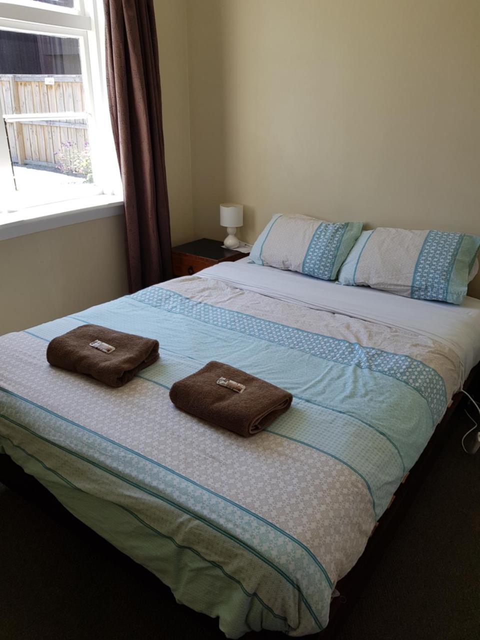 Dorset House Backpackers Pansiyon Christchurch Dış mekan fotoğraf