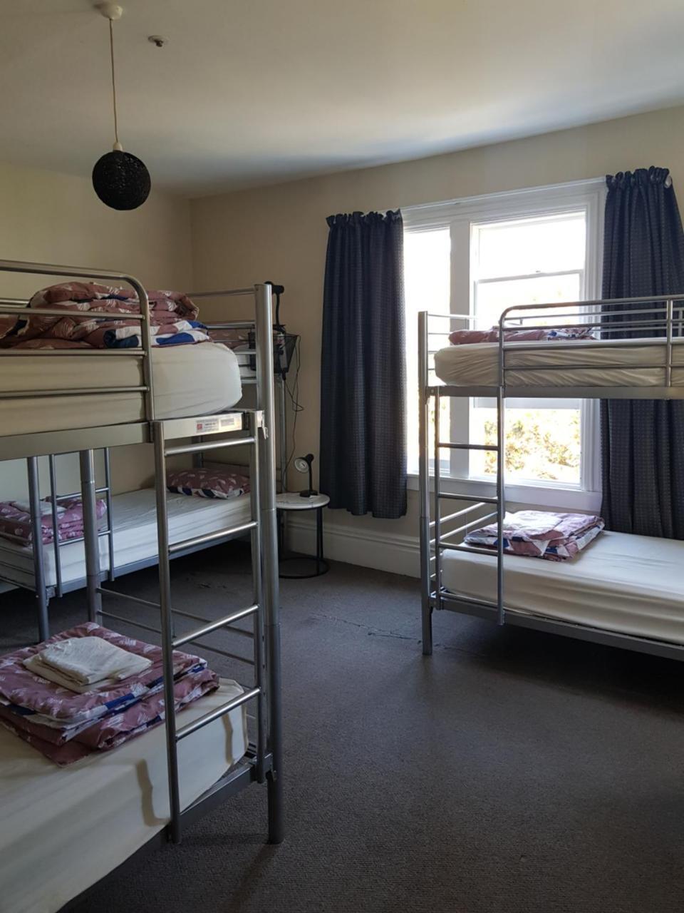 Dorset House Backpackers Pansiyon Christchurch Dış mekan fotoğraf
